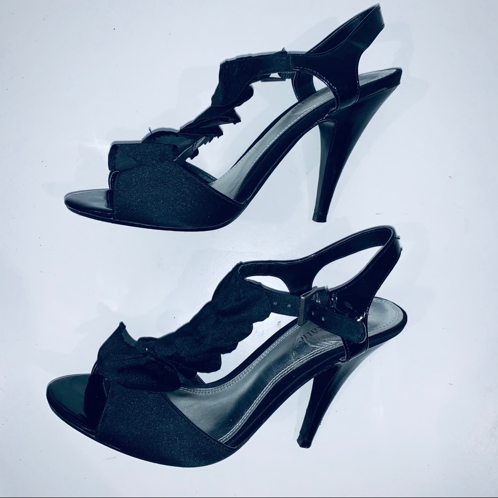 Kelly & Katie Black Ruffle Top Heels Size 7.5